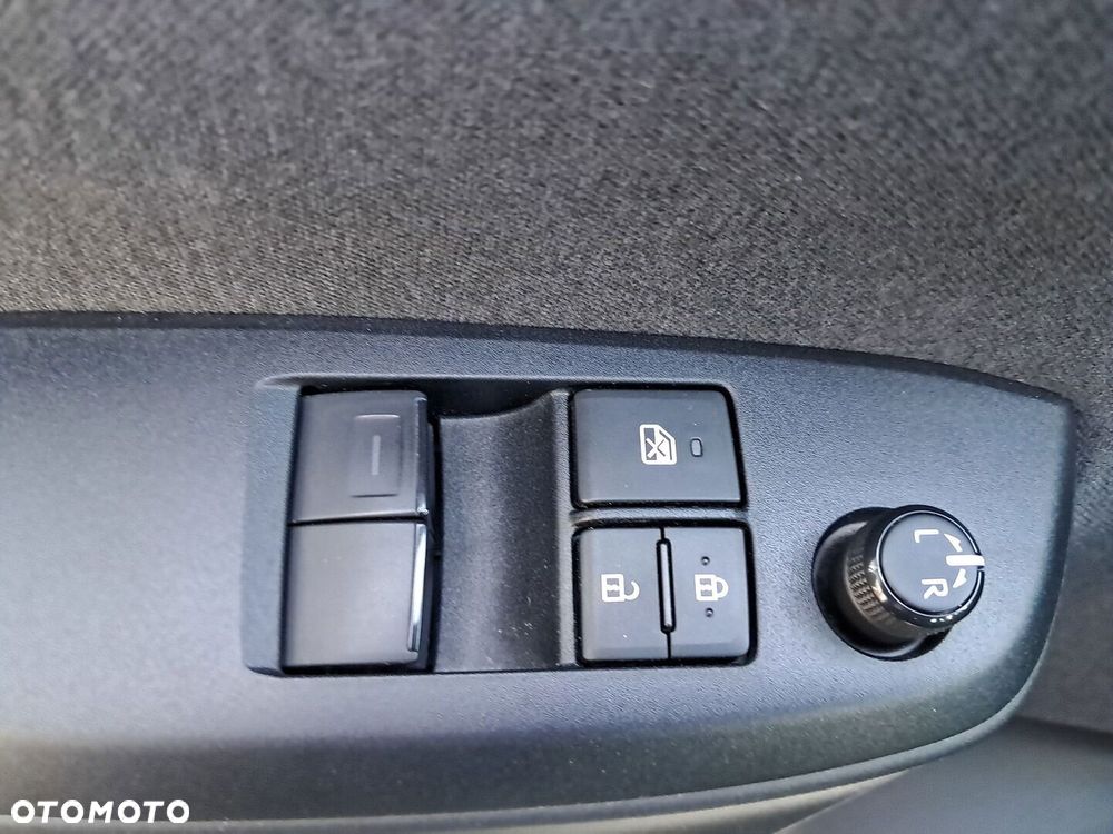 Toyota Yaris - 24