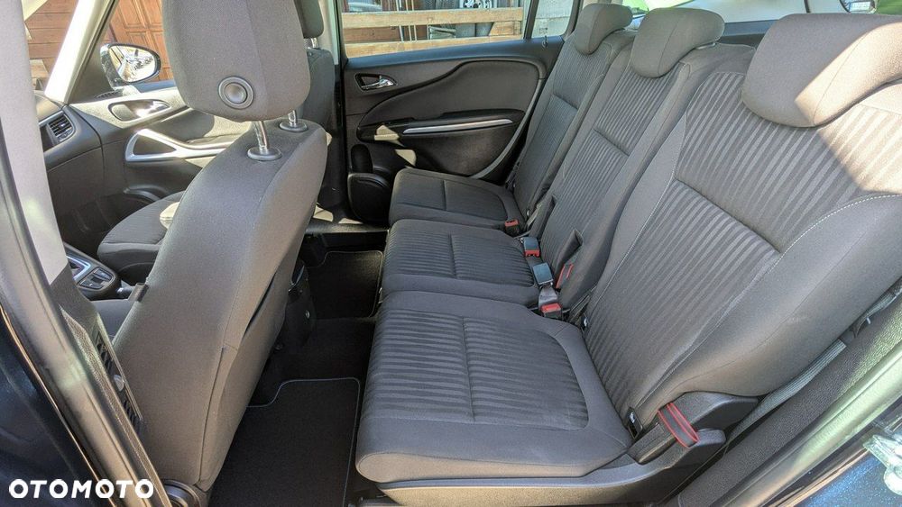 Opel Zafira - 13