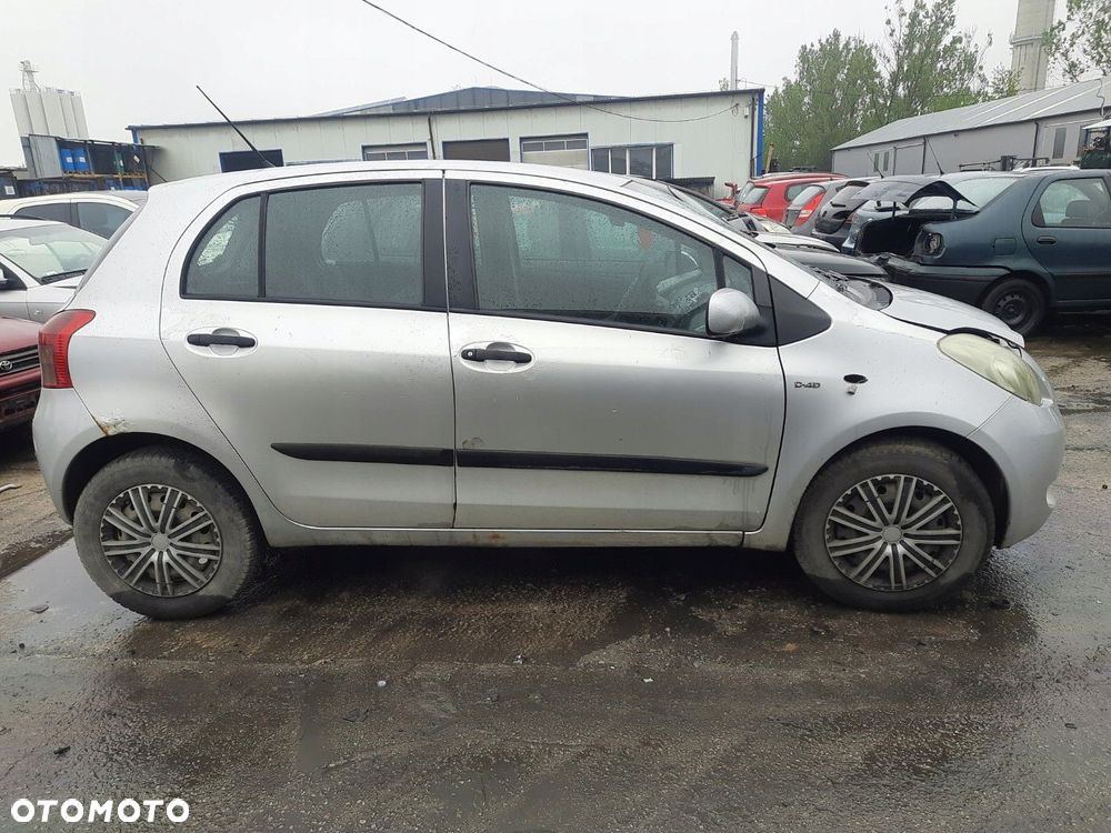 Toyota Yaris II 2005-2011 CZĘŚCI SREBRNA 1E7 1,4 D4D DIESEL - 4