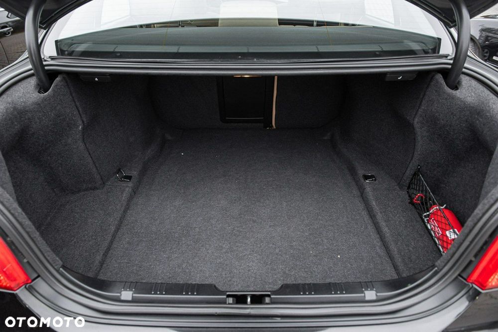 BMW Seria 5 520d Special Edition - 28