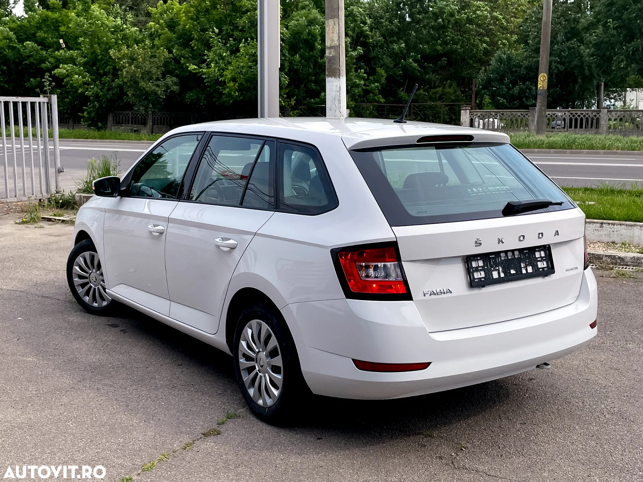 Skoda Fabia Combi 1.0 TSI Ambition - 4