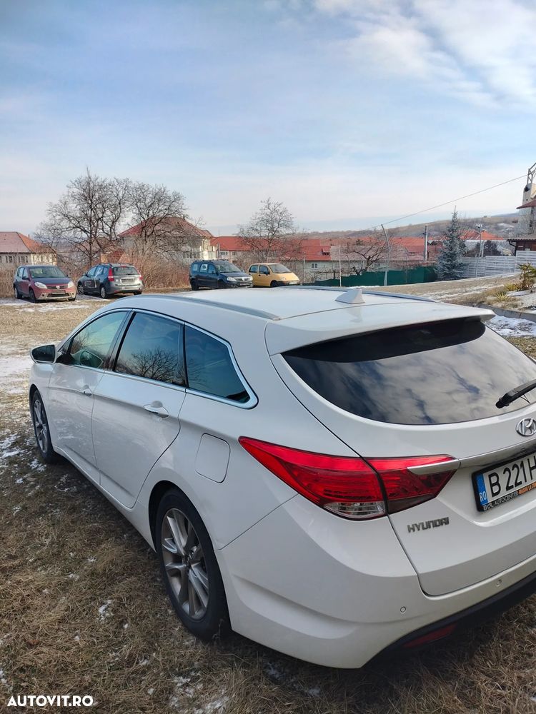 Hyundai i40 i40cw 1.7 CRDi Automatik Style - 4