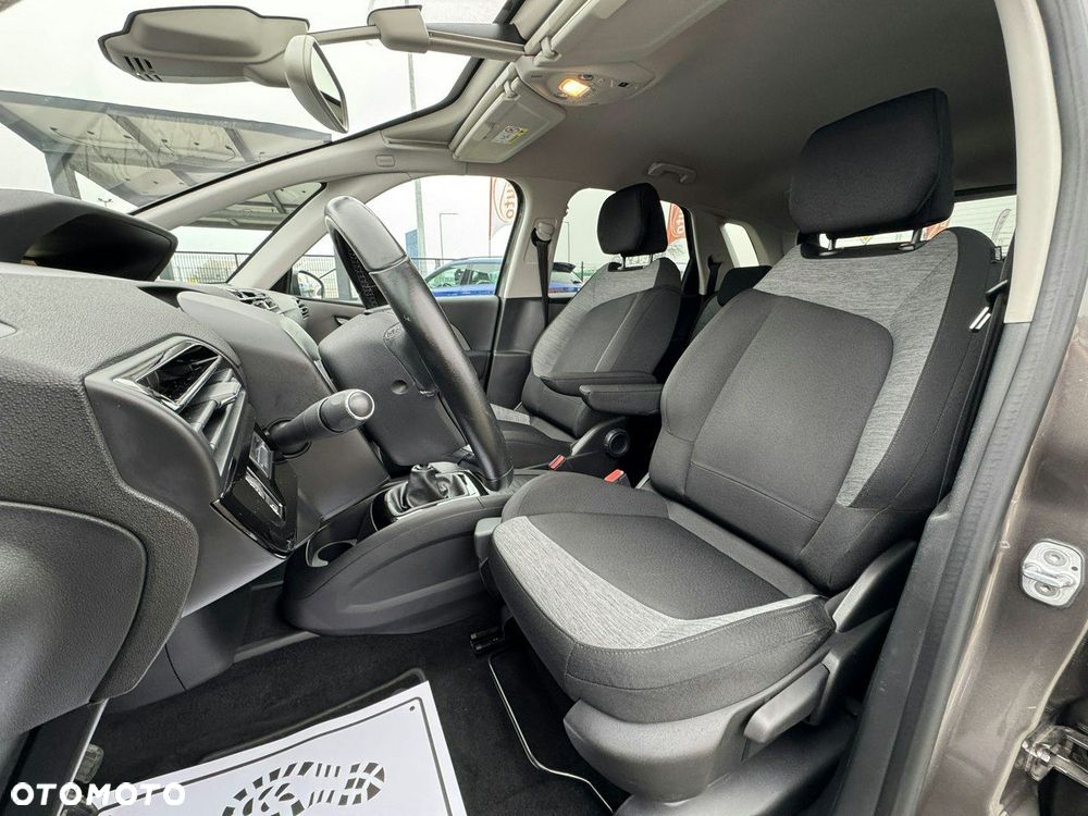 Citroën C4 Picasso - 17