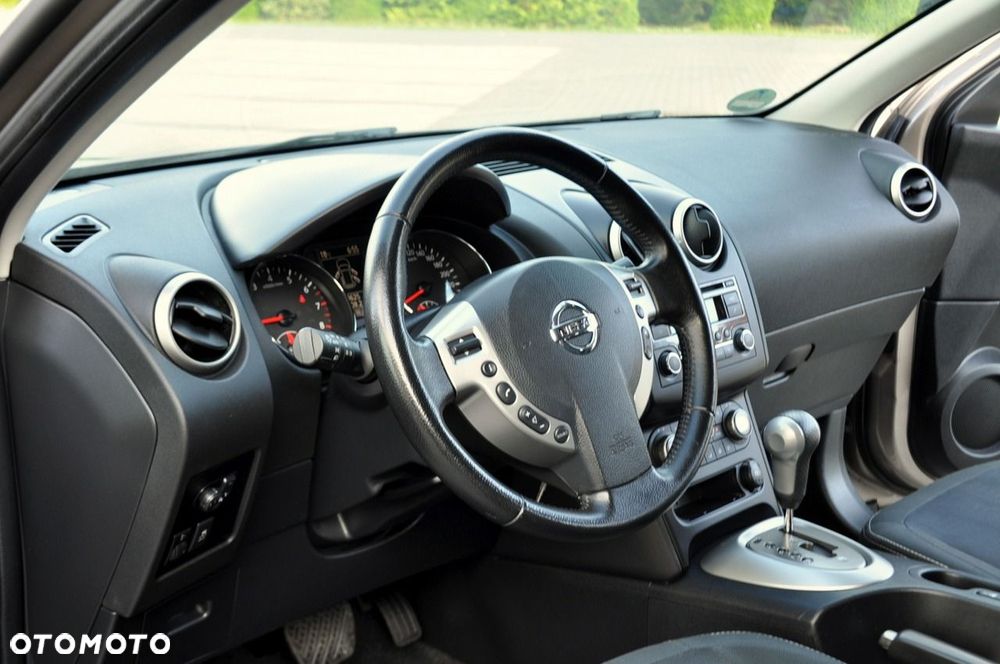 Nissan Qashqai - 22