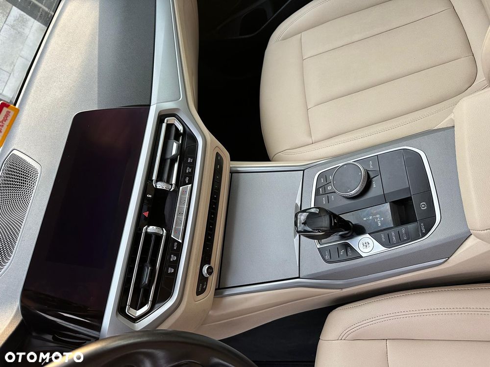 BMW Seria 3 318d Sport Line Shadow - 14