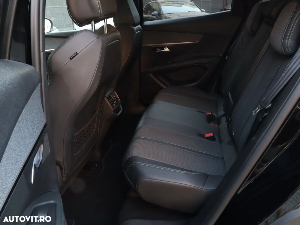 Peugeot 3008 1.2 PureTech 130 EAT8 Allure Pack - 19