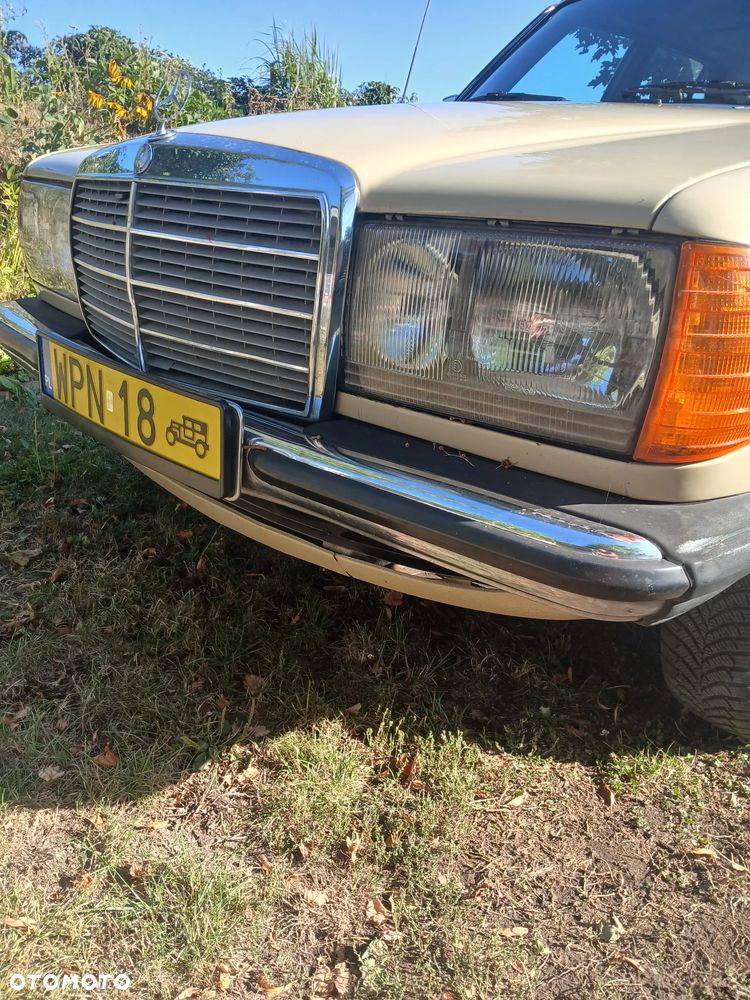 Mercedes-Benz W123 - 8