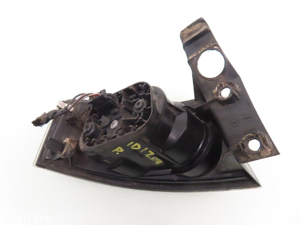 LAMPA PRAWA TYLNA SEAT IBIZA III 6L1 6L6945096E - 4