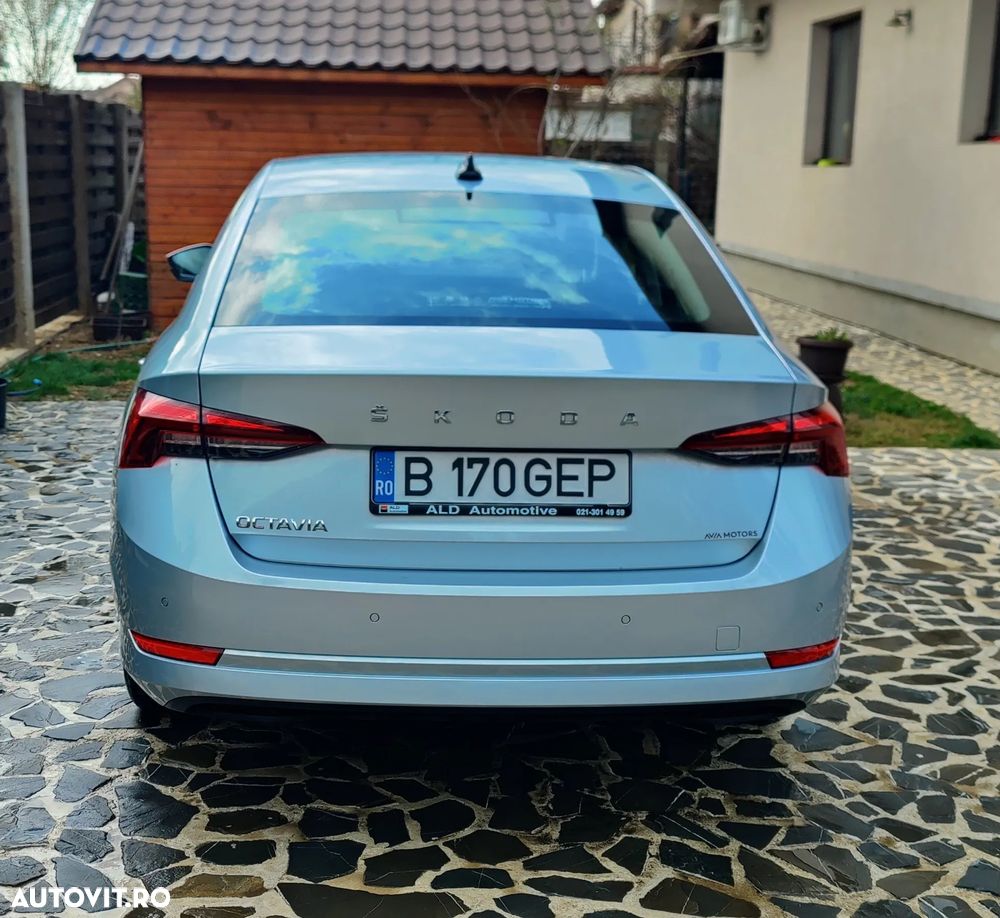 Skoda Octavia 2.0 TDI Ambition - 8