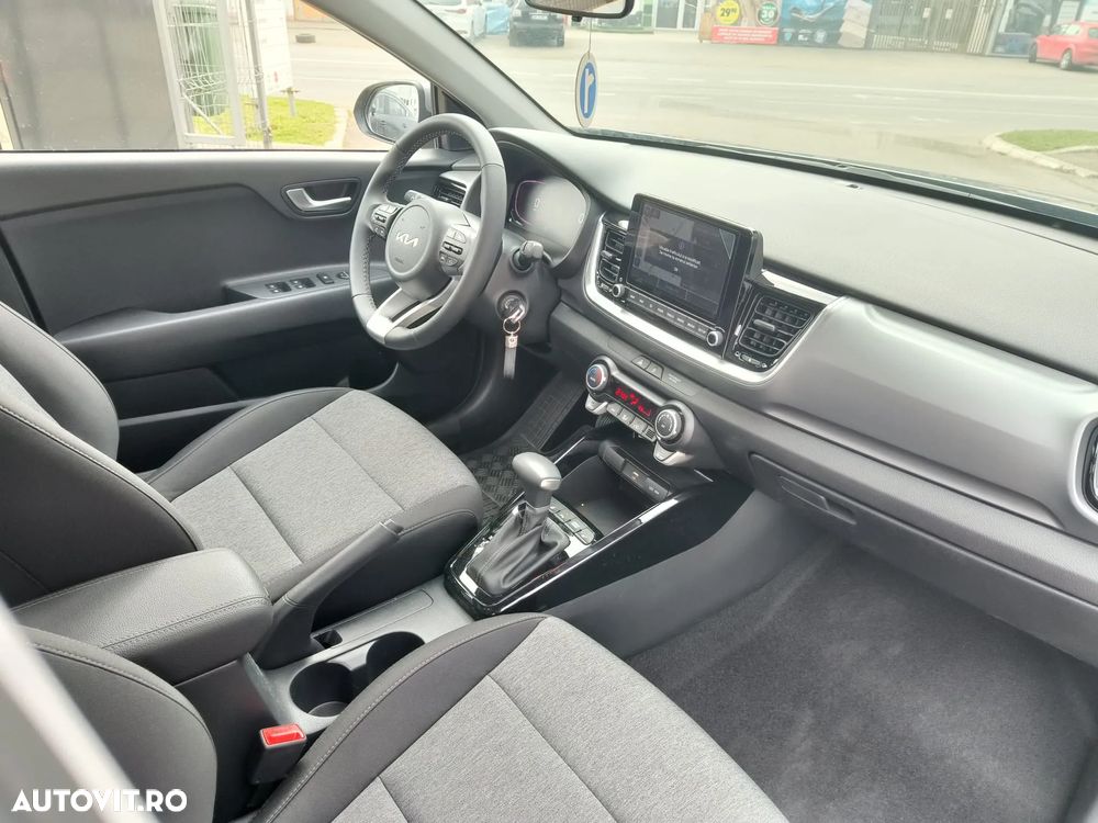 Kia Stonic 1.0 T-GDI 7DCT Urban - 11
