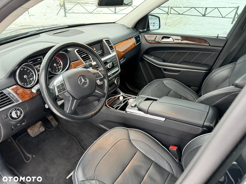Mercedes-Benz GL 500 4Matic (BlueEFFICIENCY) 7G-TRONIC - 12