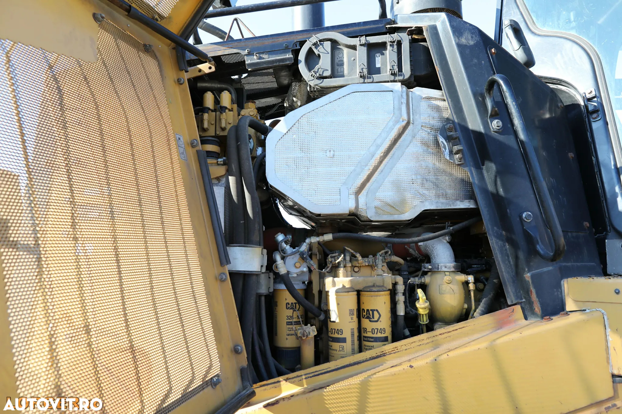 Caterpillar D7E LGP – fabricat în Japonia! - 18