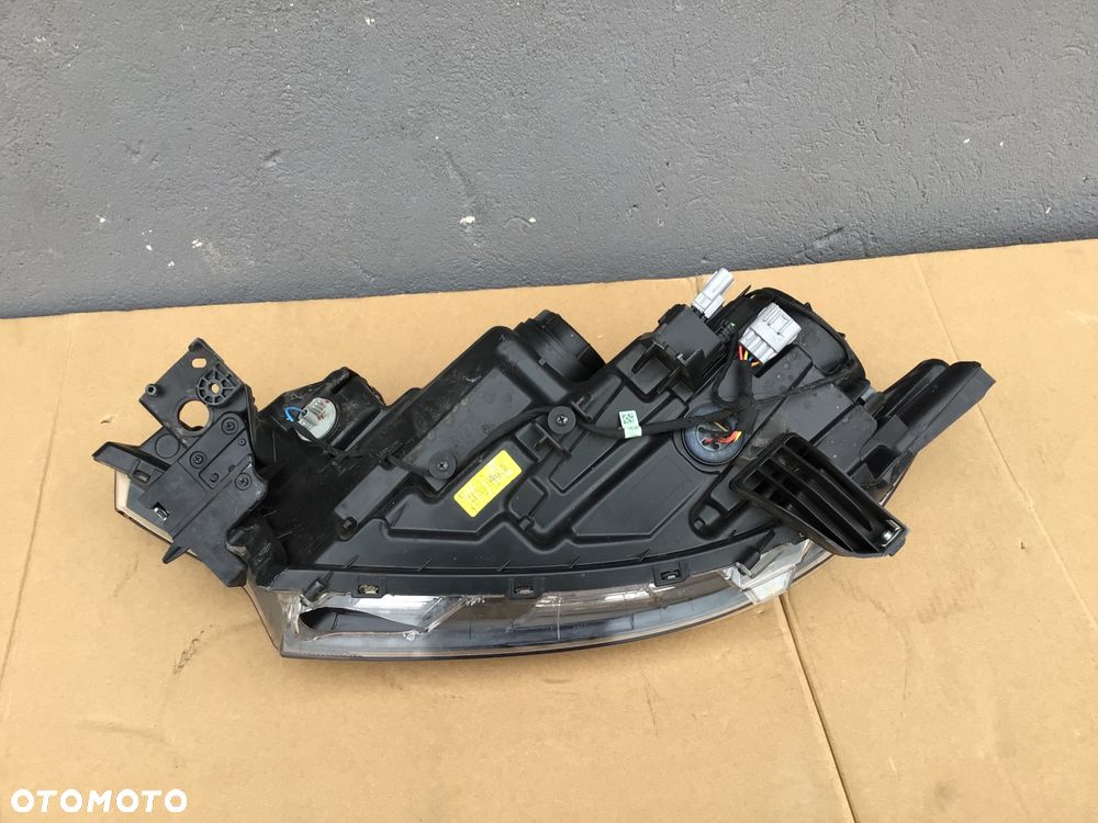 Lampa prawa Mitsubishi Outlander lll 3 soczewka Led - 3