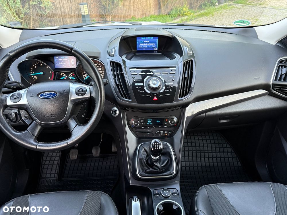 Ford Kuga 2.0 TDCi 4x4 Titanium - 22