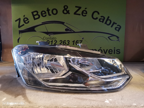 VW POLO 6R V FAROL DIREITO - FF436