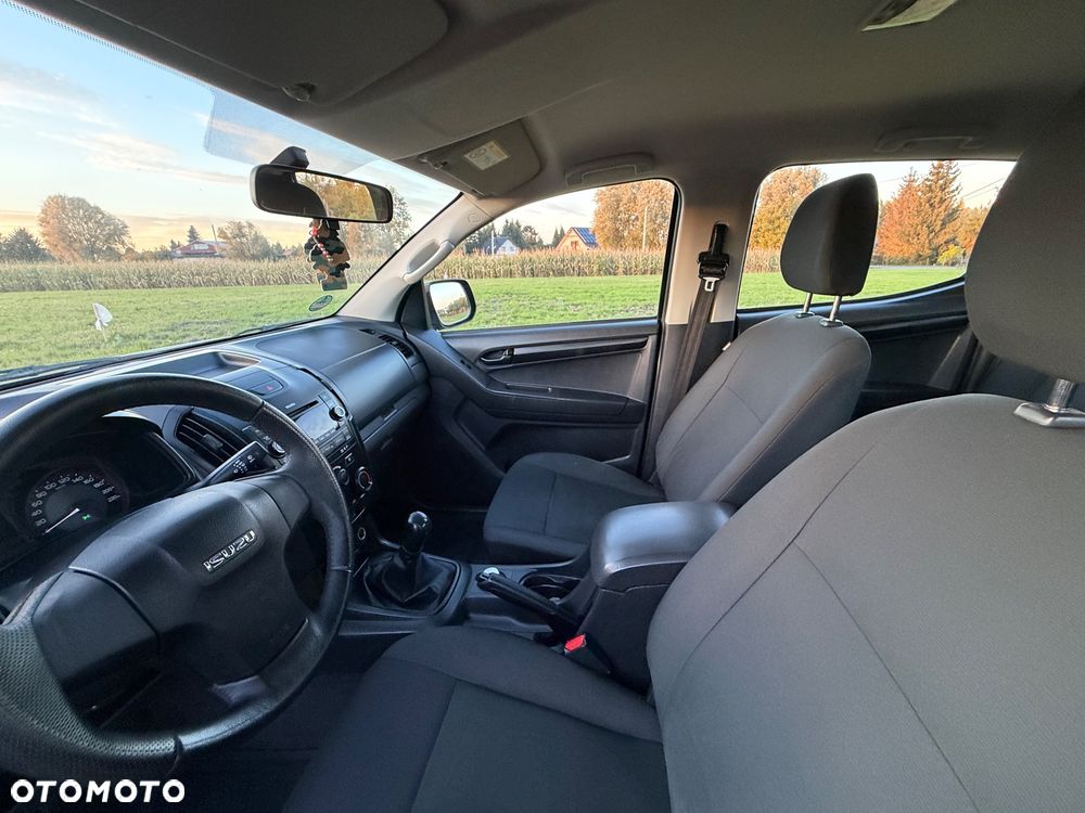 Isuzu D-Max - 9