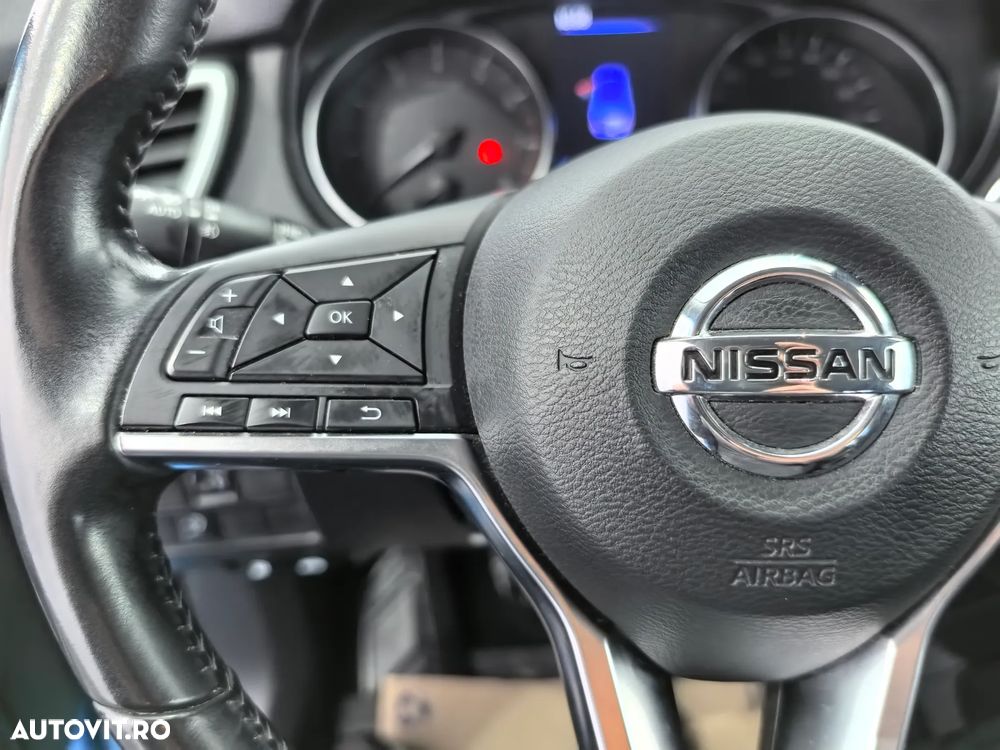 Nissan Qashqai 1.3 138CP 2WD N-Connecta - 17