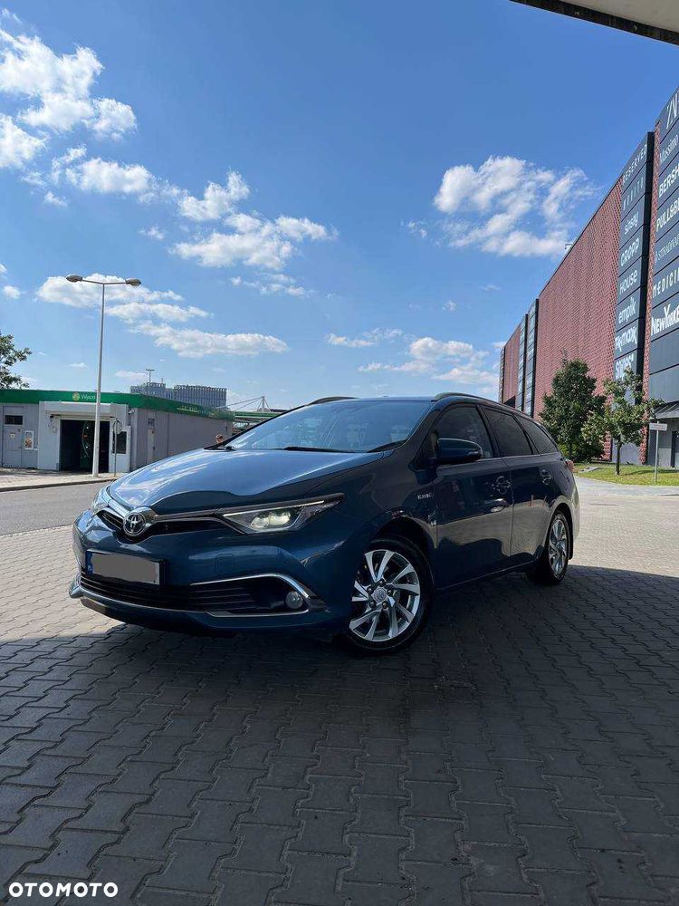 Toyota Auris - 1