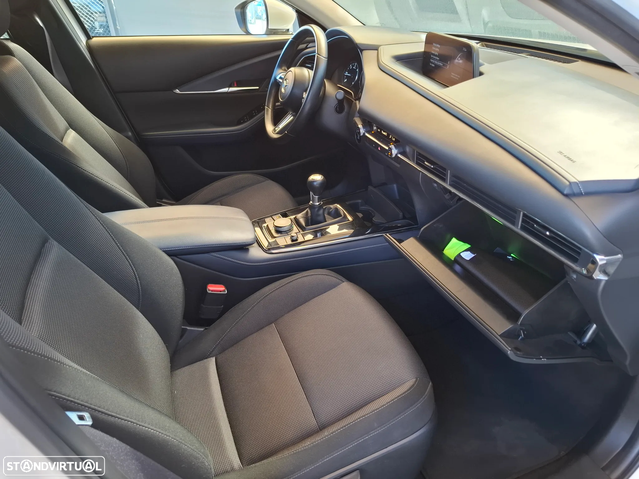 Mazda CX-30 1.8 Sky-D Evolve i-Active - 40