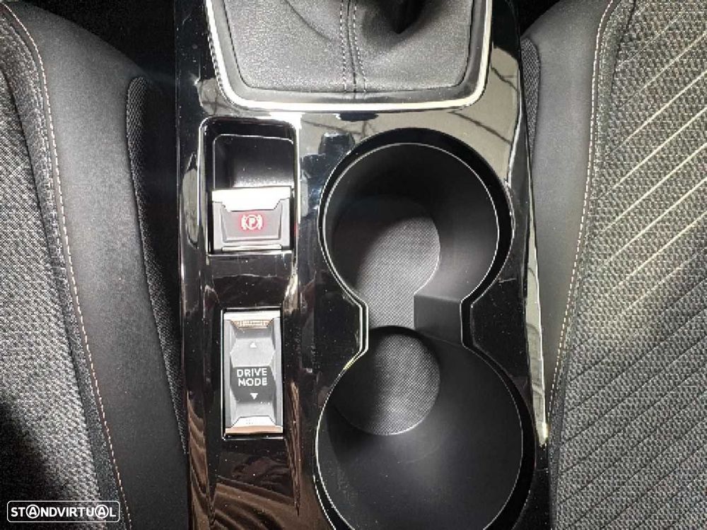 Peugeot 208 1.2 PureTech Allure - 18