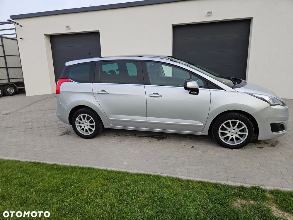 Peugeot 5008 e-HDI FAP 115 EGS6 Stop&Start Allure - 8