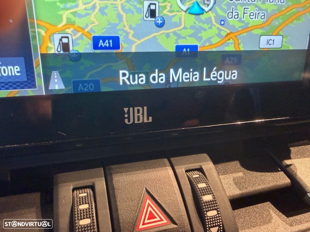 Toyota RAV4 2.5 HDF Black Edition - 44
