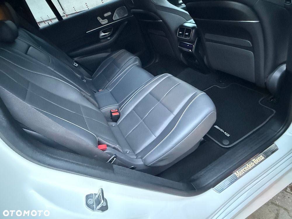 Mercedes-Benz GLS - 18