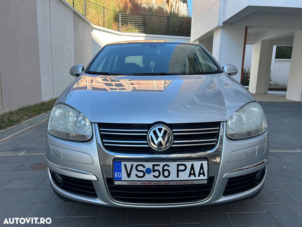 Volkswagen Jetta 1.6 Trendline - 2