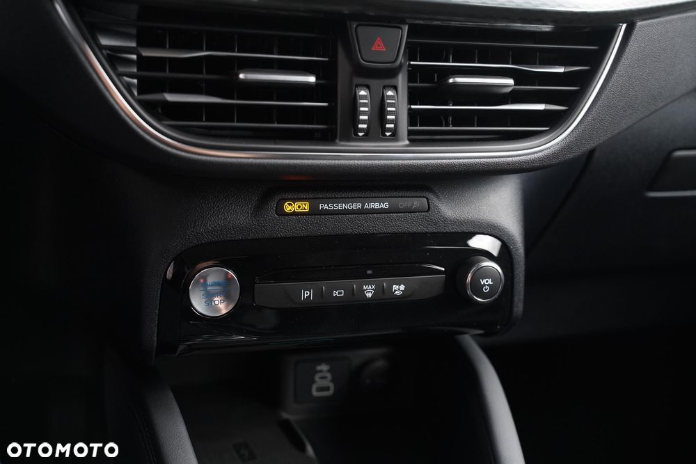 Ford Kuga 2.5 FHEV FWD Titanium eCVT - 23