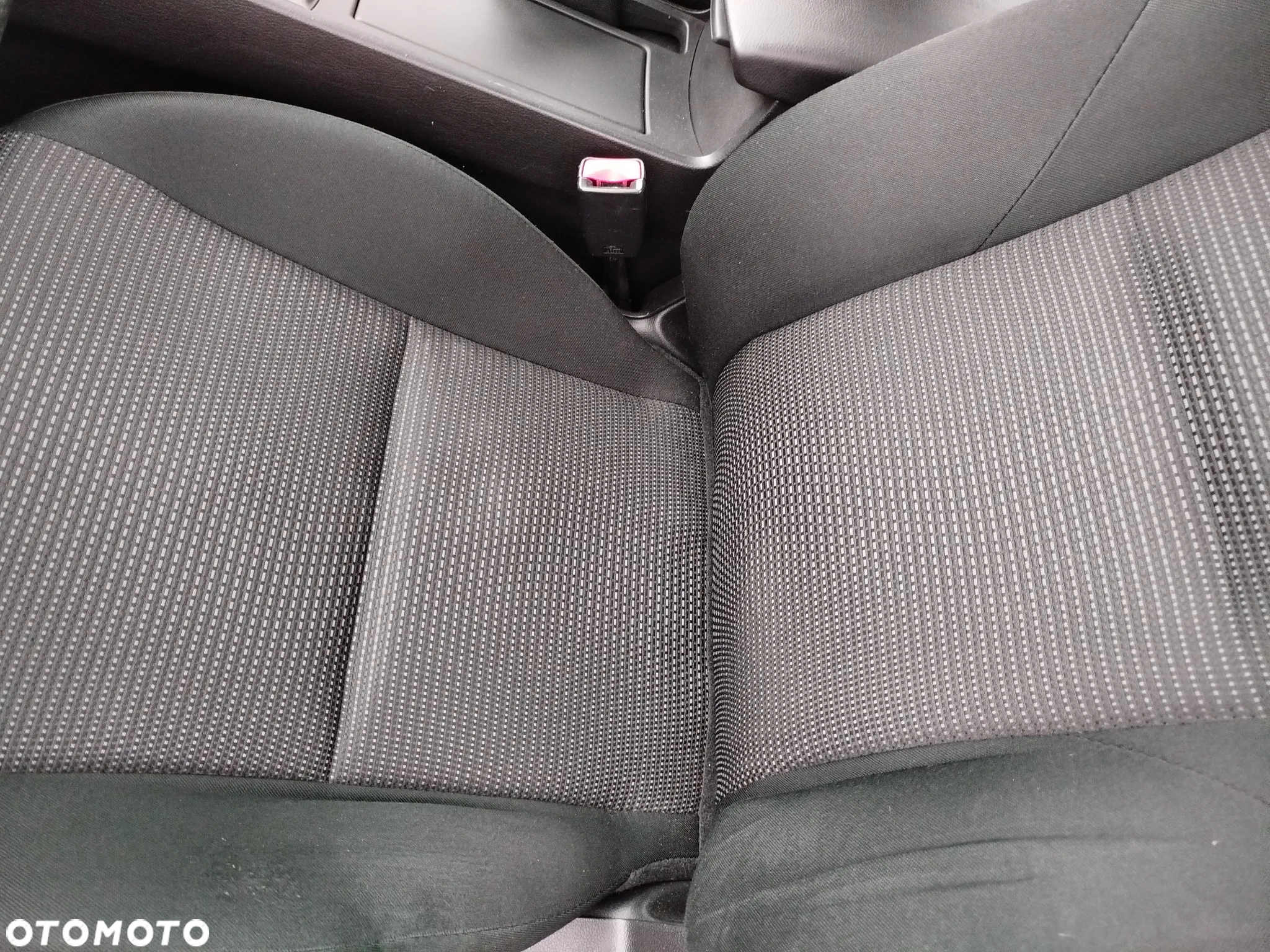 Mazda 3 2.0 MZR DISI Sports-Line - 14
