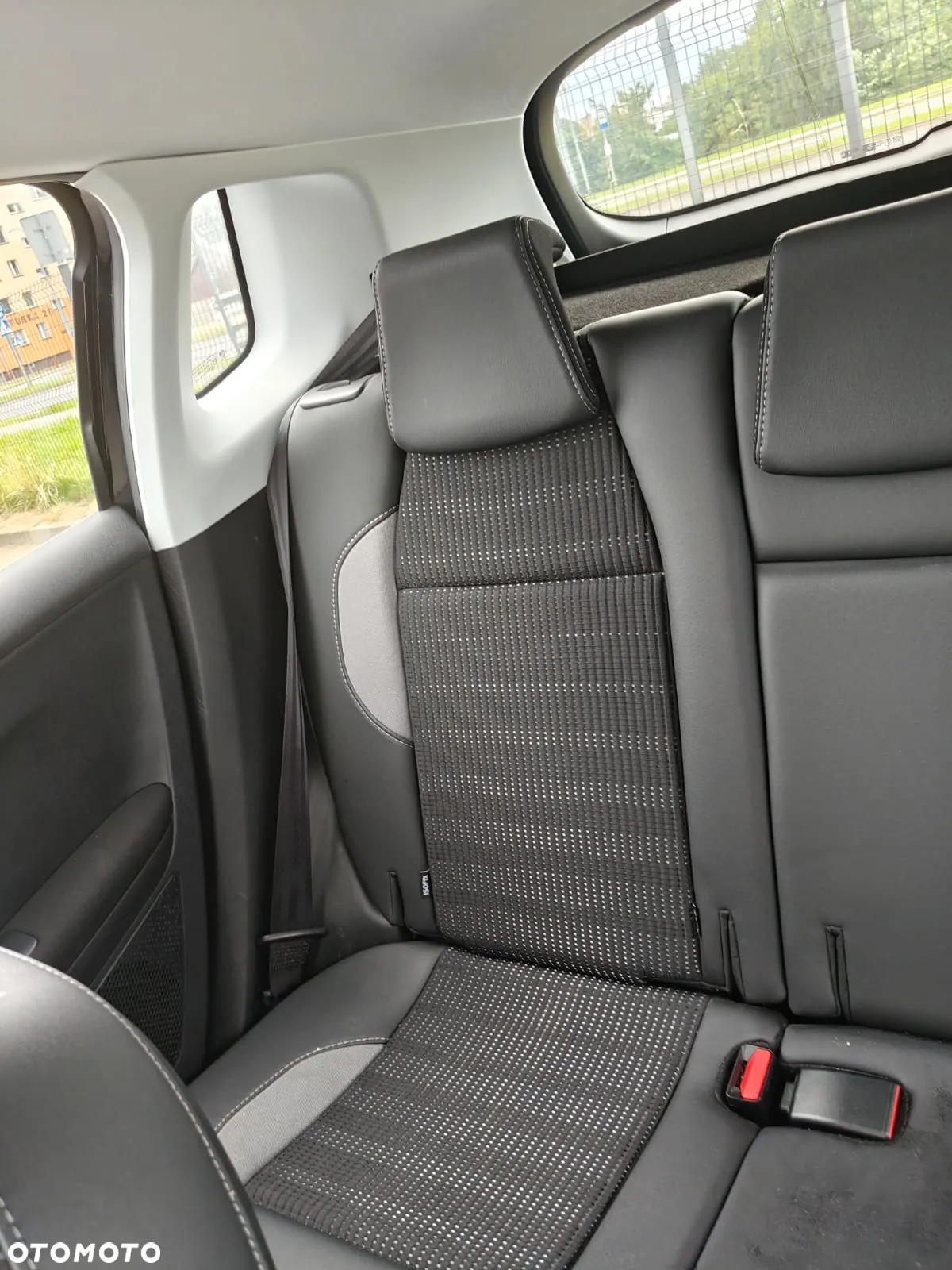 Peugeot 2008 1.2 Pure Tech Allure S&S EAT6 - 2