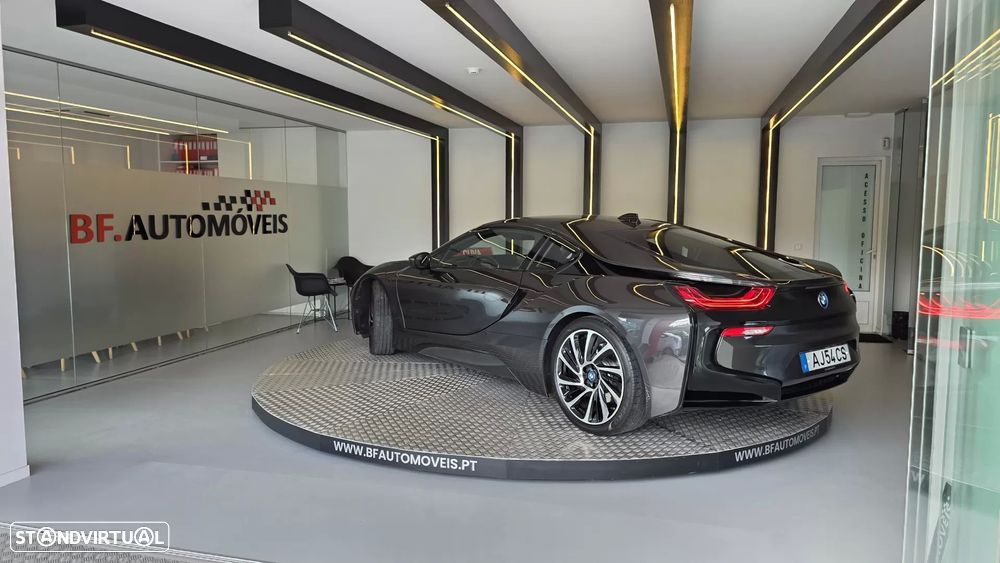 BMW i8 Standard - 16