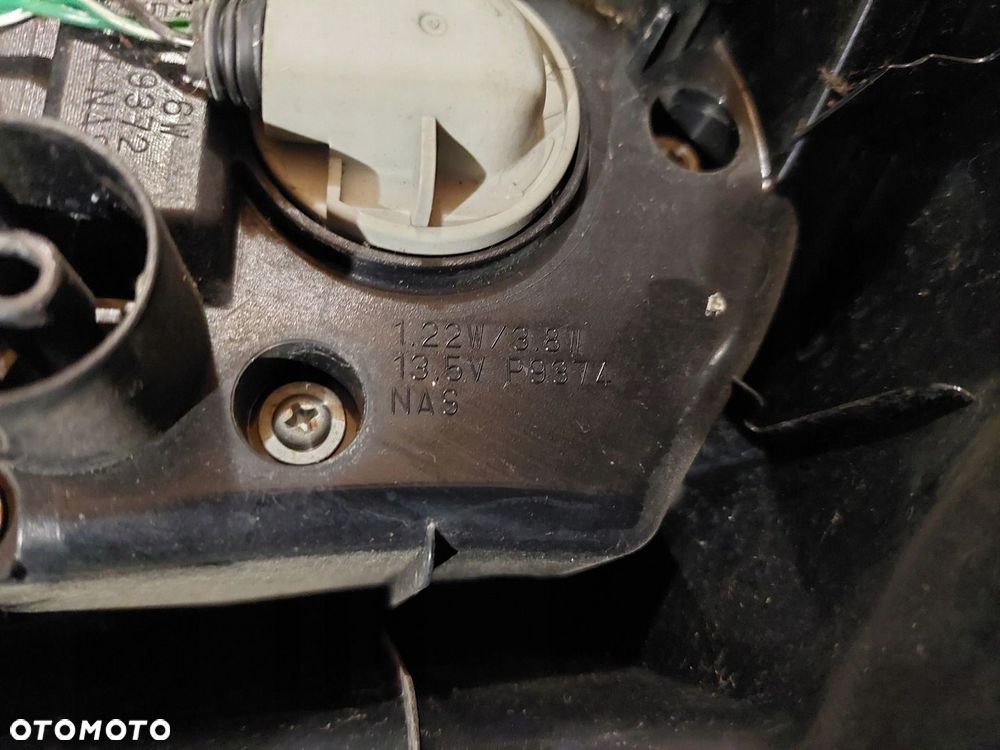 LAMPA TYŁ PRAWA MITSUBISHI ASX - 4