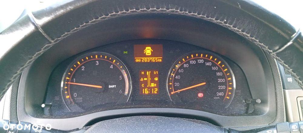 Toyota Avensis 2.0 D-4D Luna - 8