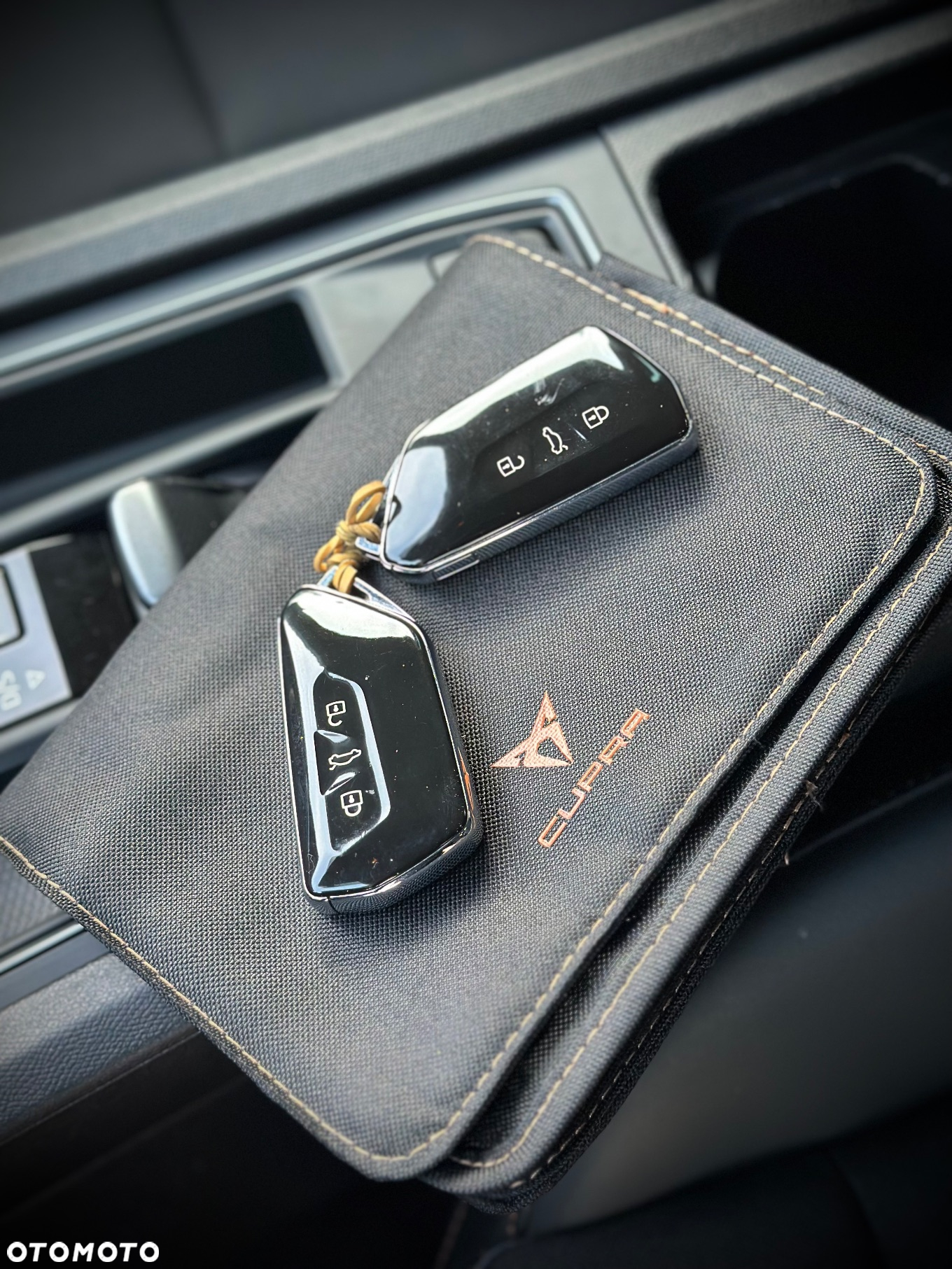 Cupra Formentor 1.4 e-Hybrid DSG Priority - 30