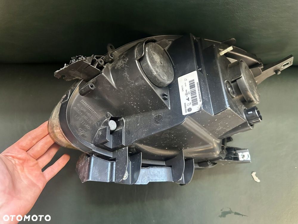 FIAT PANDA 2 II PRAWA LAMPA PRZÓD 00521935530 - 9