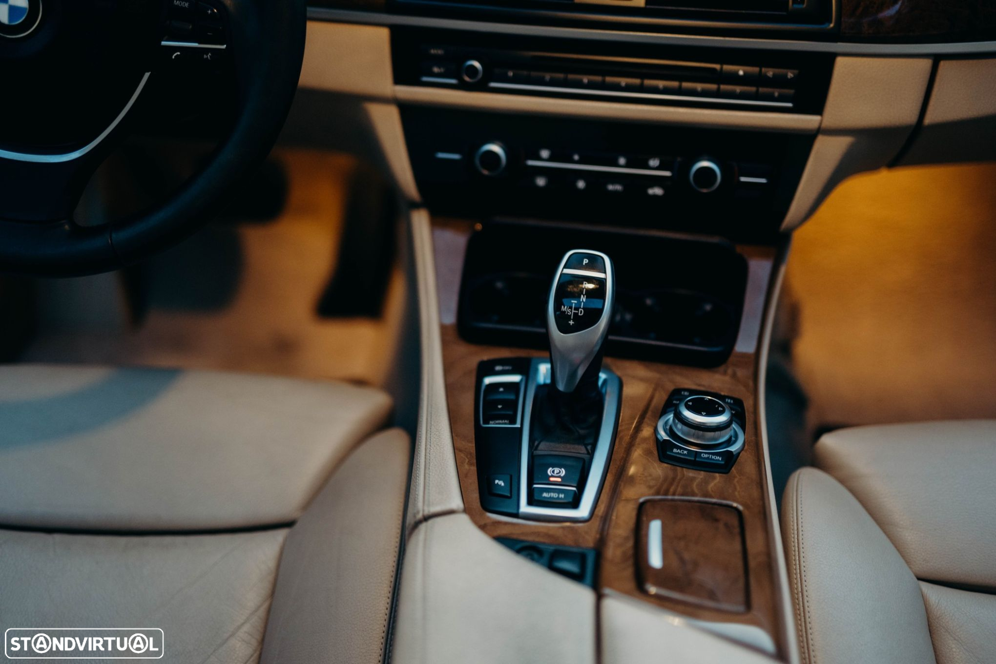 BMW 528 i Auto - 12