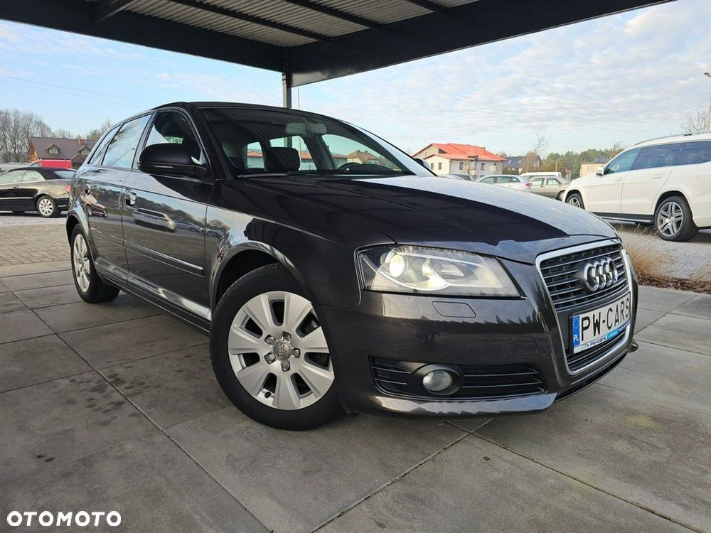 Audi A3 Sportback - 2
