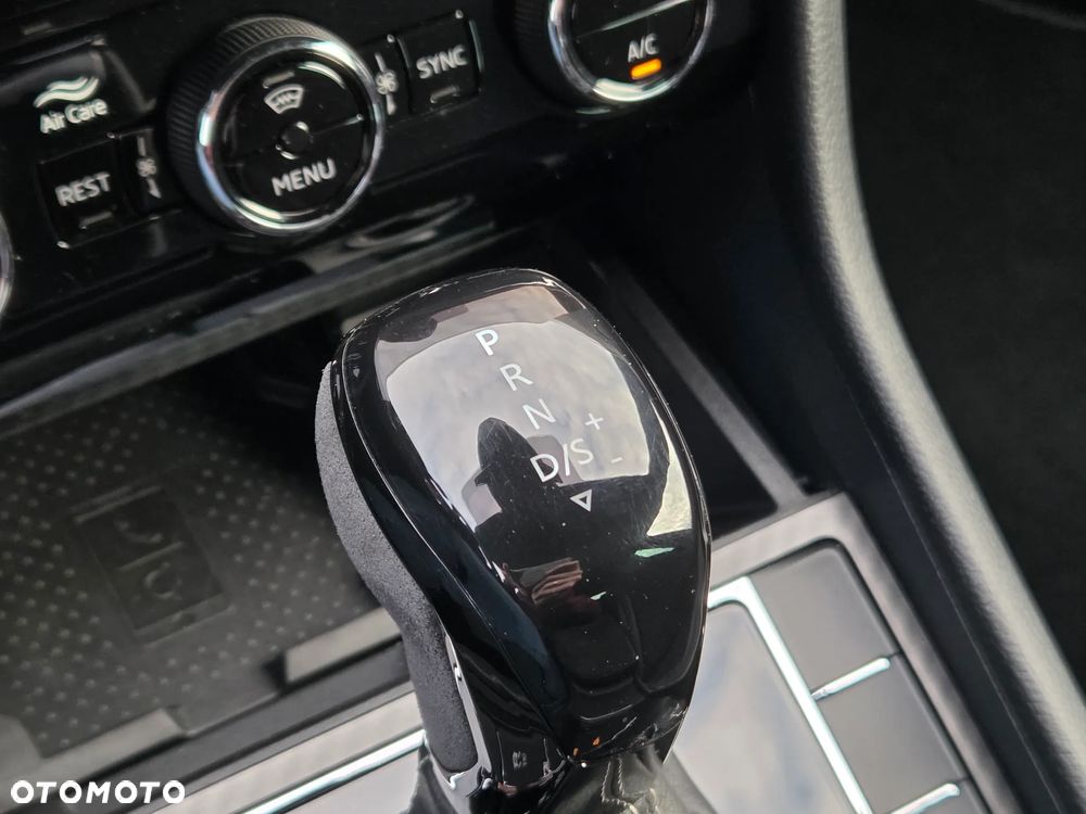 Skoda Superb 2.0 TSI 4x4 Sportline DSG - 22