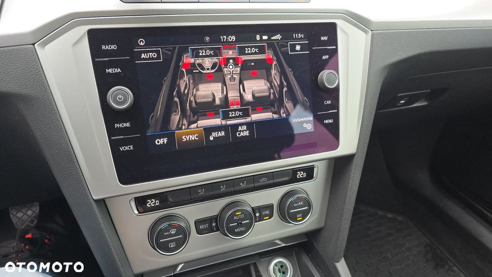 Volkswagen Passat 2.0 TDI SCR Comfortline - 11