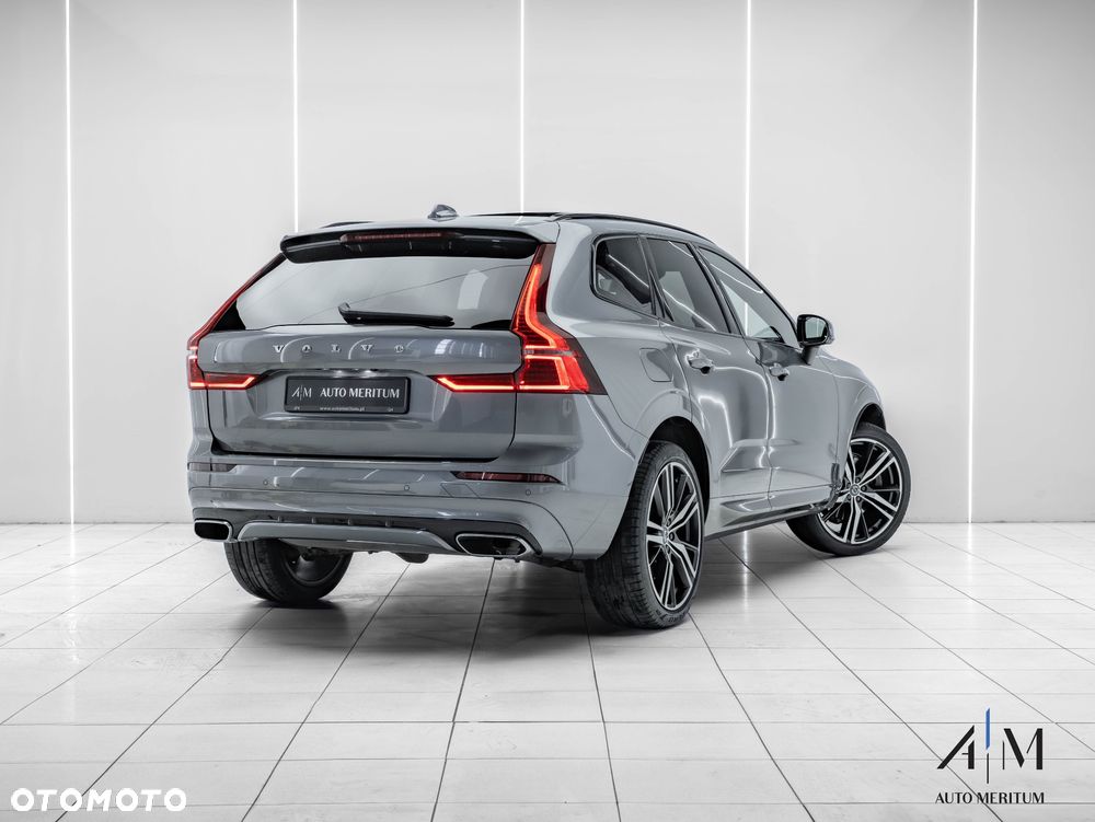 Volvo XC 60 B4 D AWD Ultimate Dark - 4