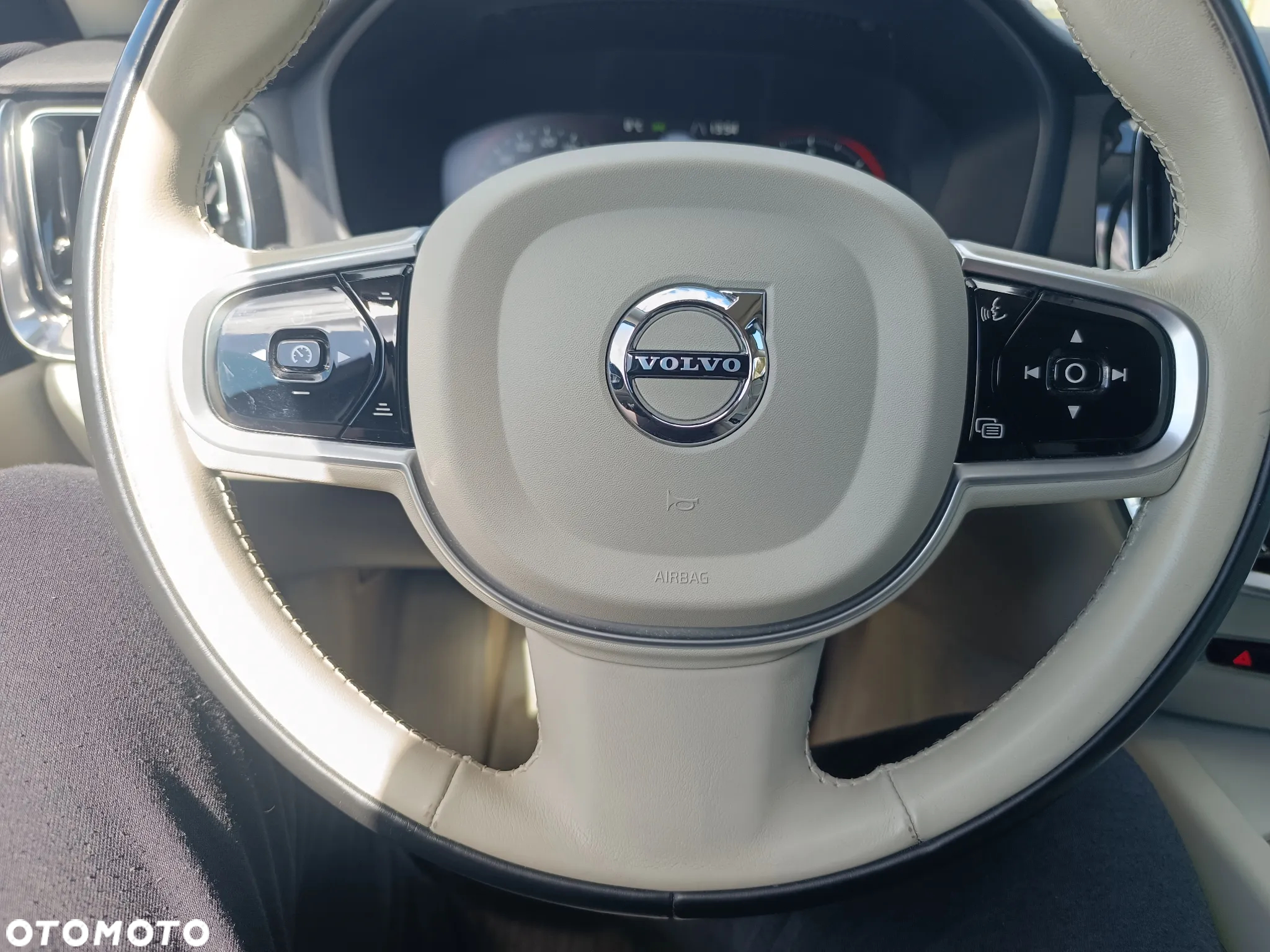 Volvo V60 D4 Inscription - 14