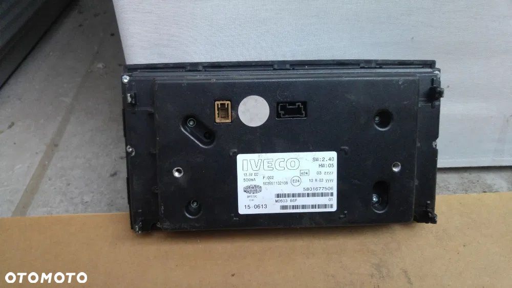 Monitor ekran nawigacji Iveco 580.167.75.06 - 5