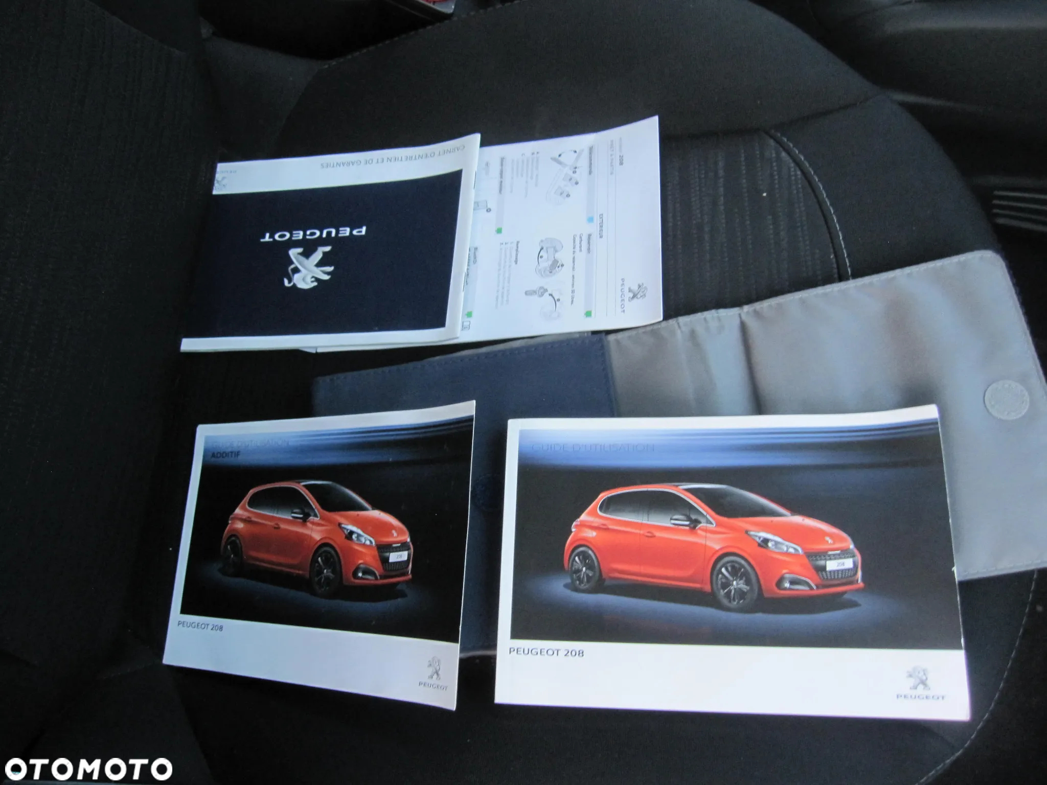 Peugeot 208 1.6 e-HDi Allure STT - 13