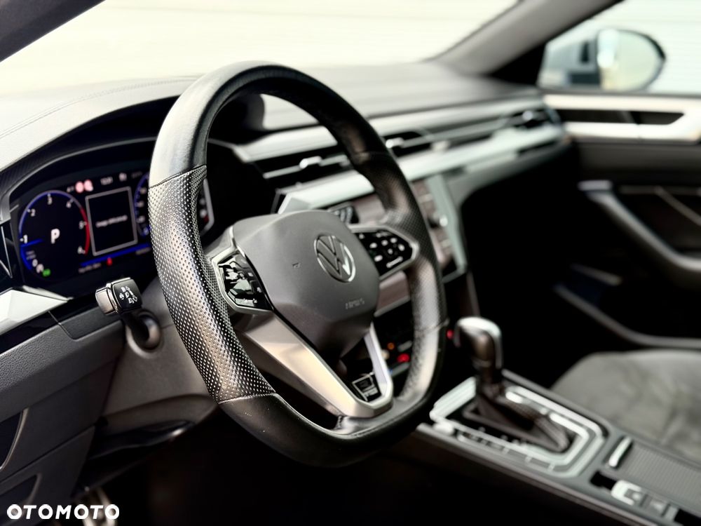 Volkswagen Arteon Shooting Brake 2.0 TDI SCR DSG R-Line - 25