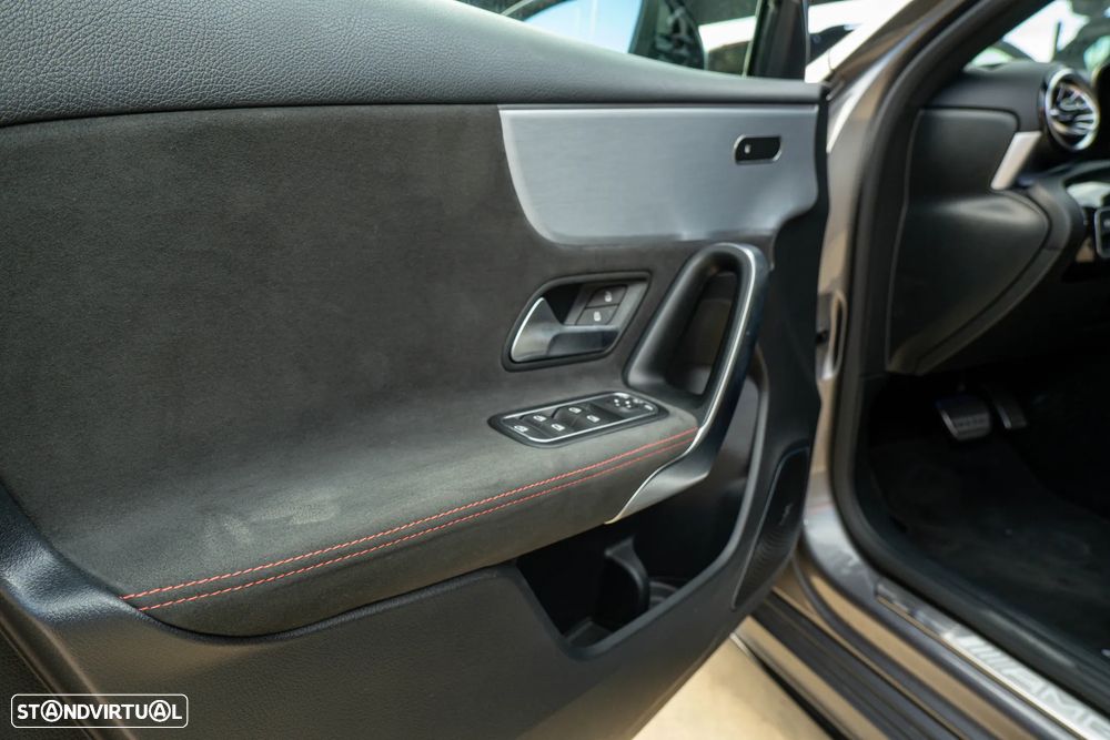 Mercedes-Benz A 35 AMG 4Matic Speedshift DCT 7G - 12