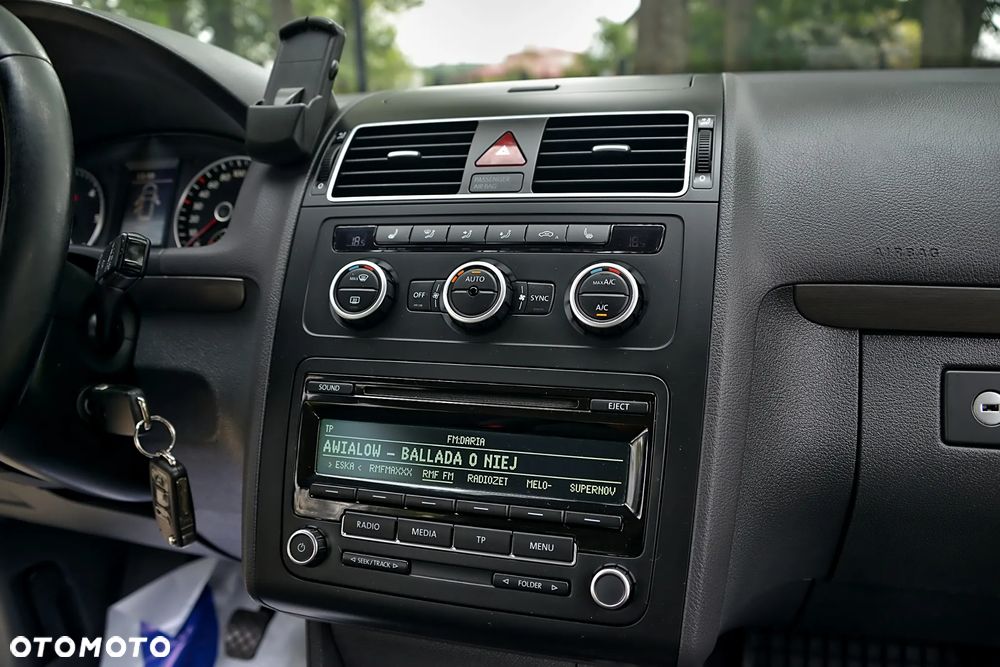 Volkswagen Touran - 35