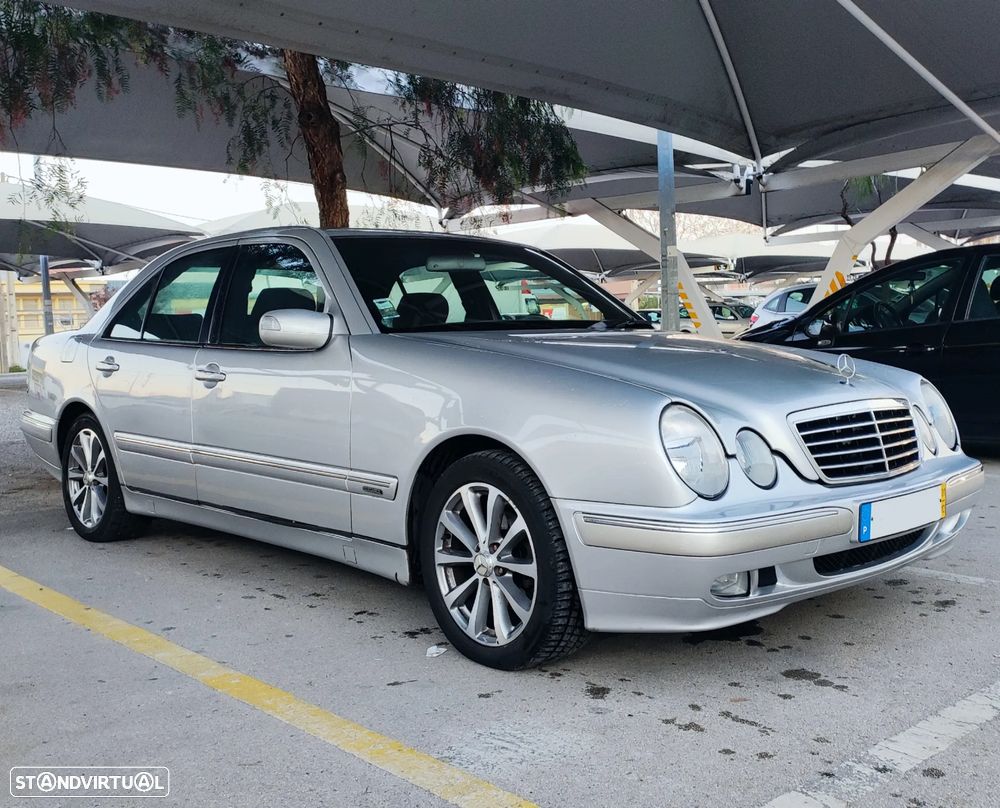 Mercedes-Benz E 220 - 2