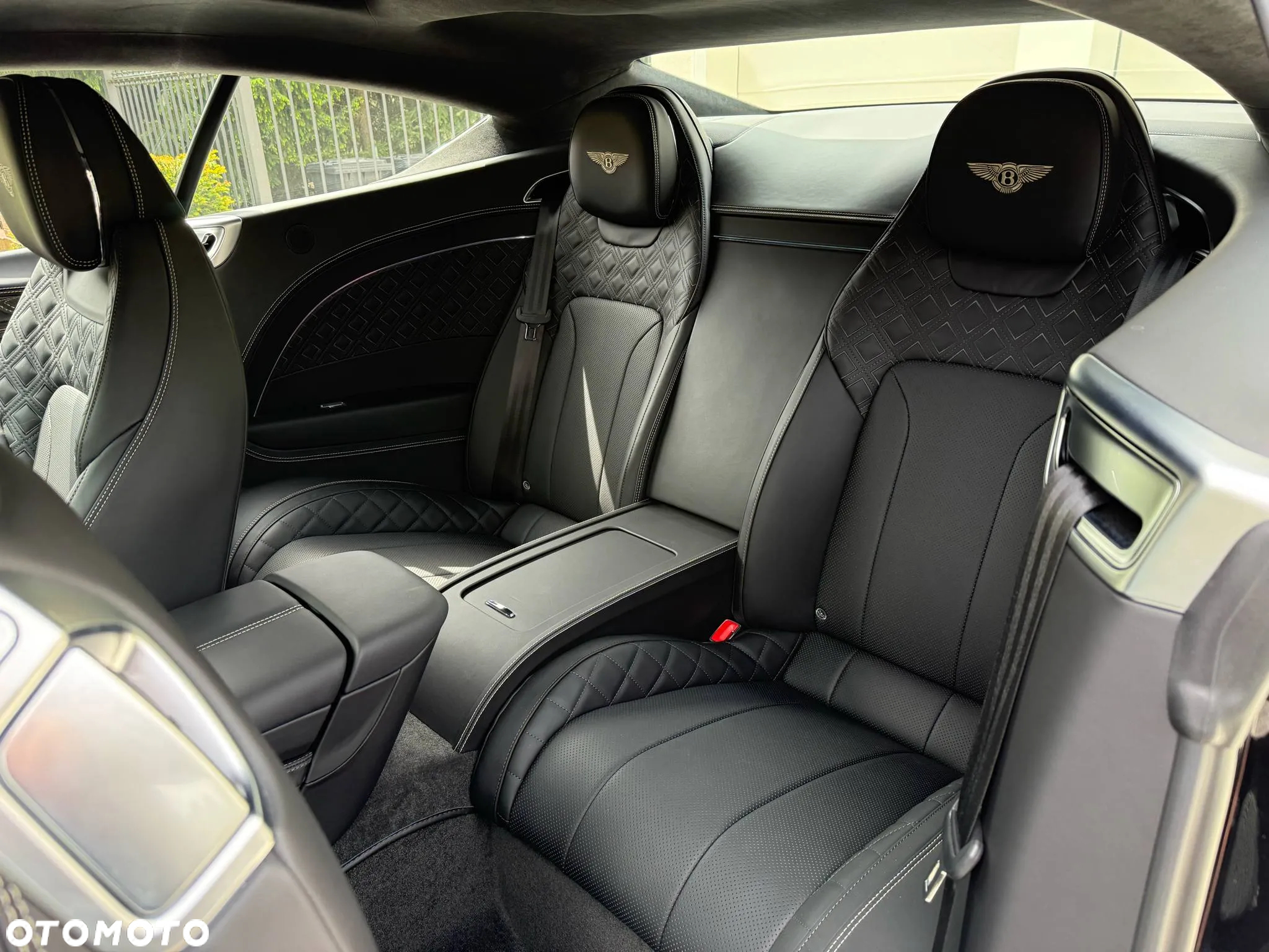 Bentley Continental GT V8 S - 17