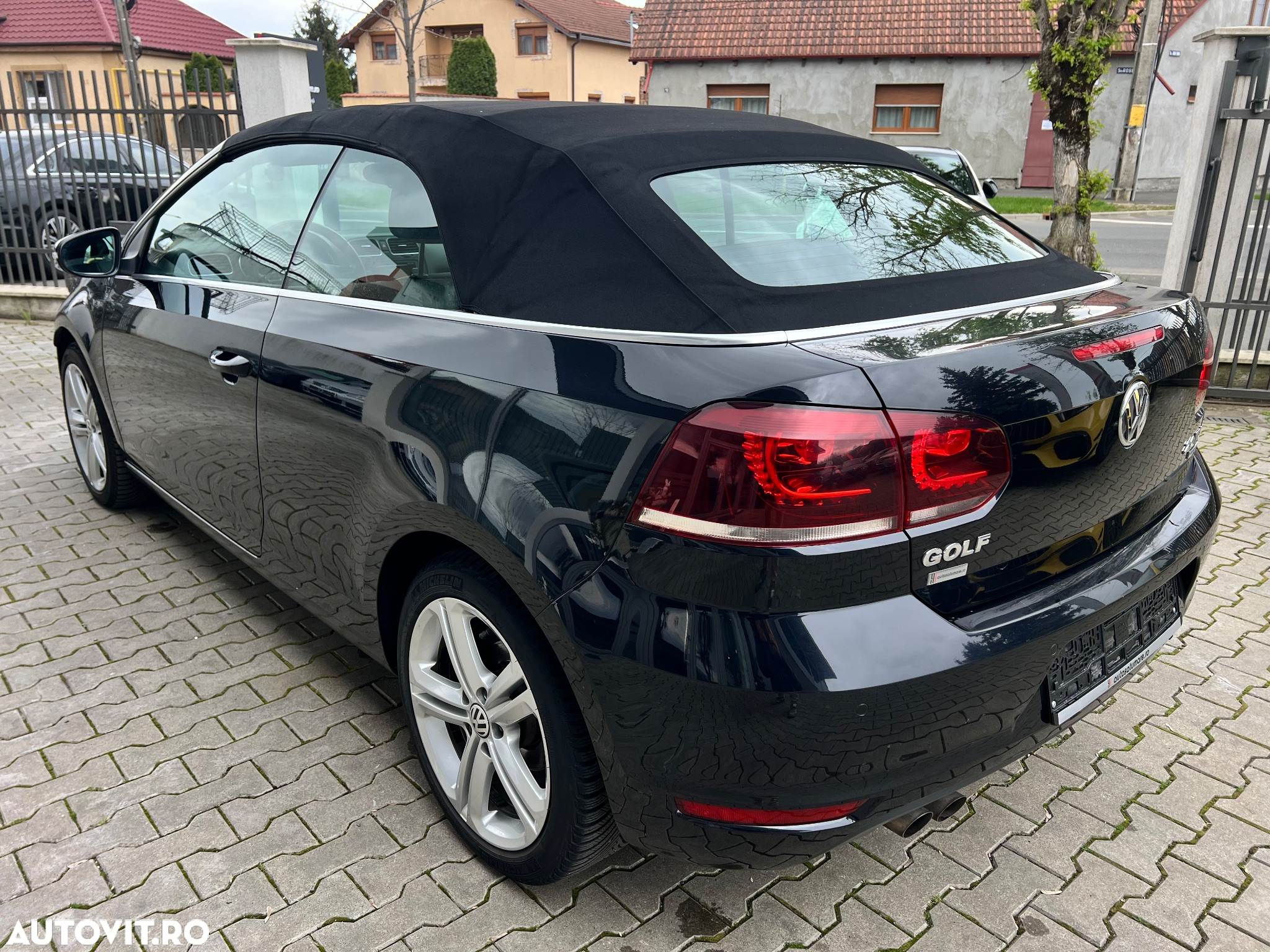Volkswagen Golf 2.0 TDI BlueMotion Technology Highline - 9